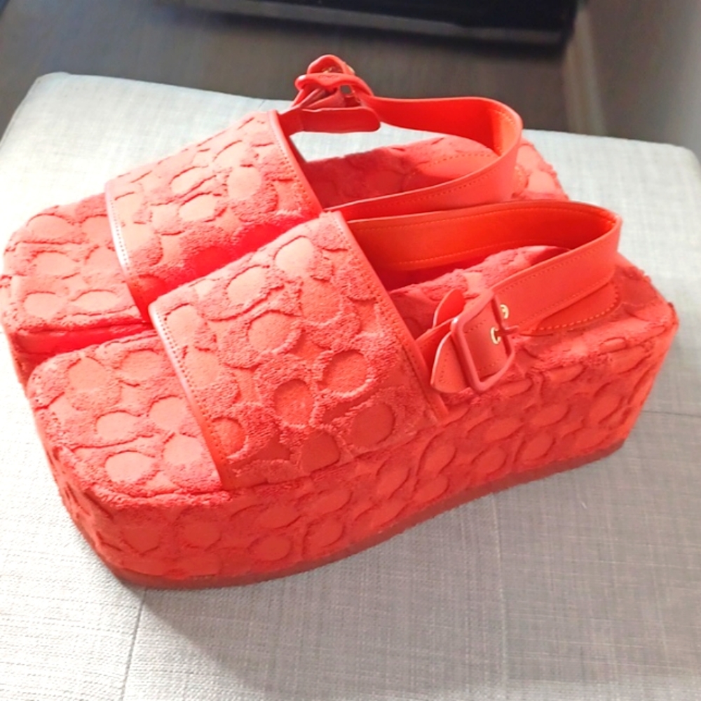 Coach Noelle Sandal In Signature Terry Cloth Red Orange Size 9B Retro Vibes NEW - Picture 3 of 12
